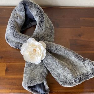 Faux fur neck scarf child size